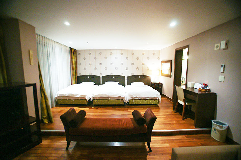 Lake Hills Jeju Resort Σεογκουίπο Εξωτερικό φωτογραφία