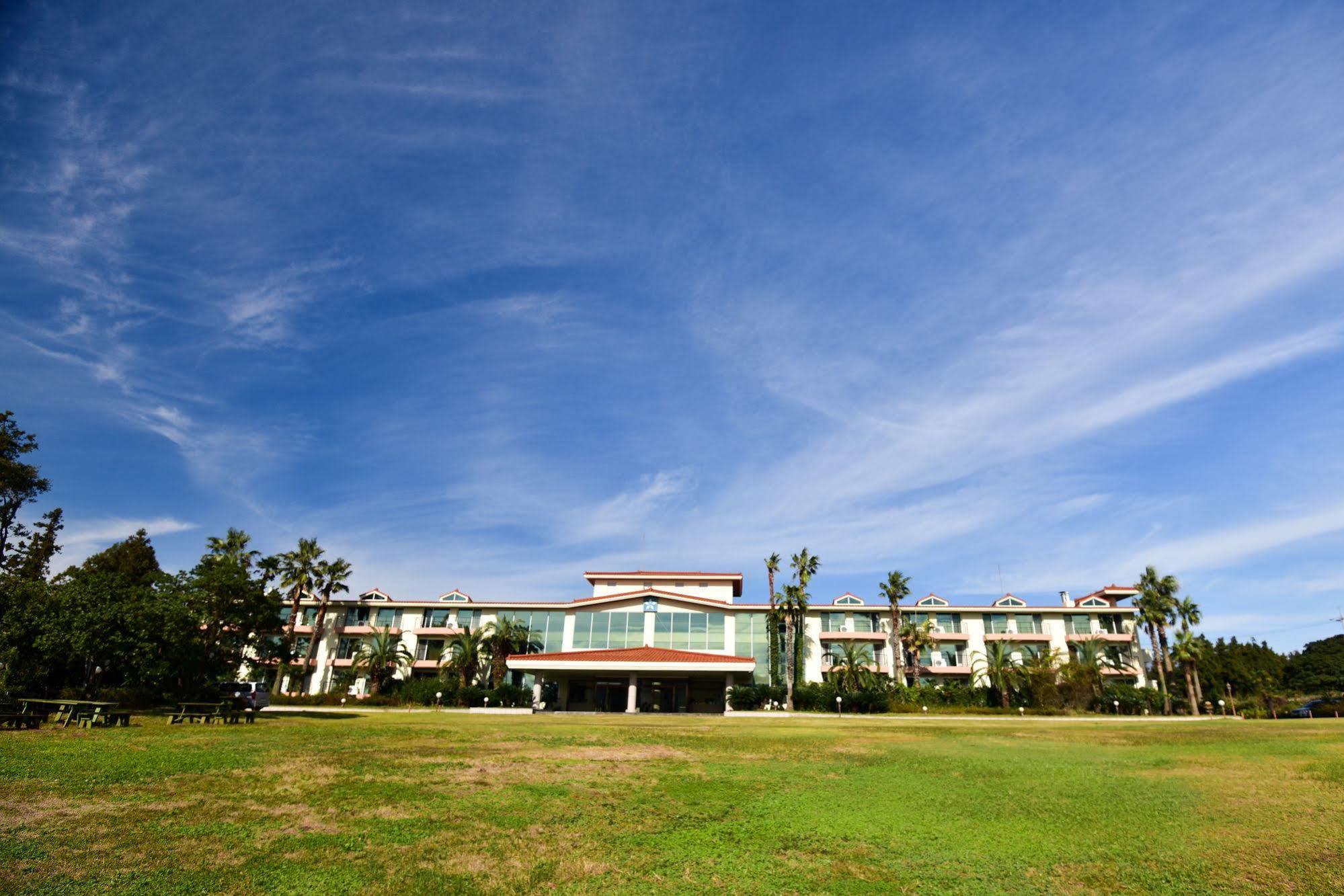 Lake Hills Jeju Resort Σεογκουίπο Εξωτερικό φωτογραφία