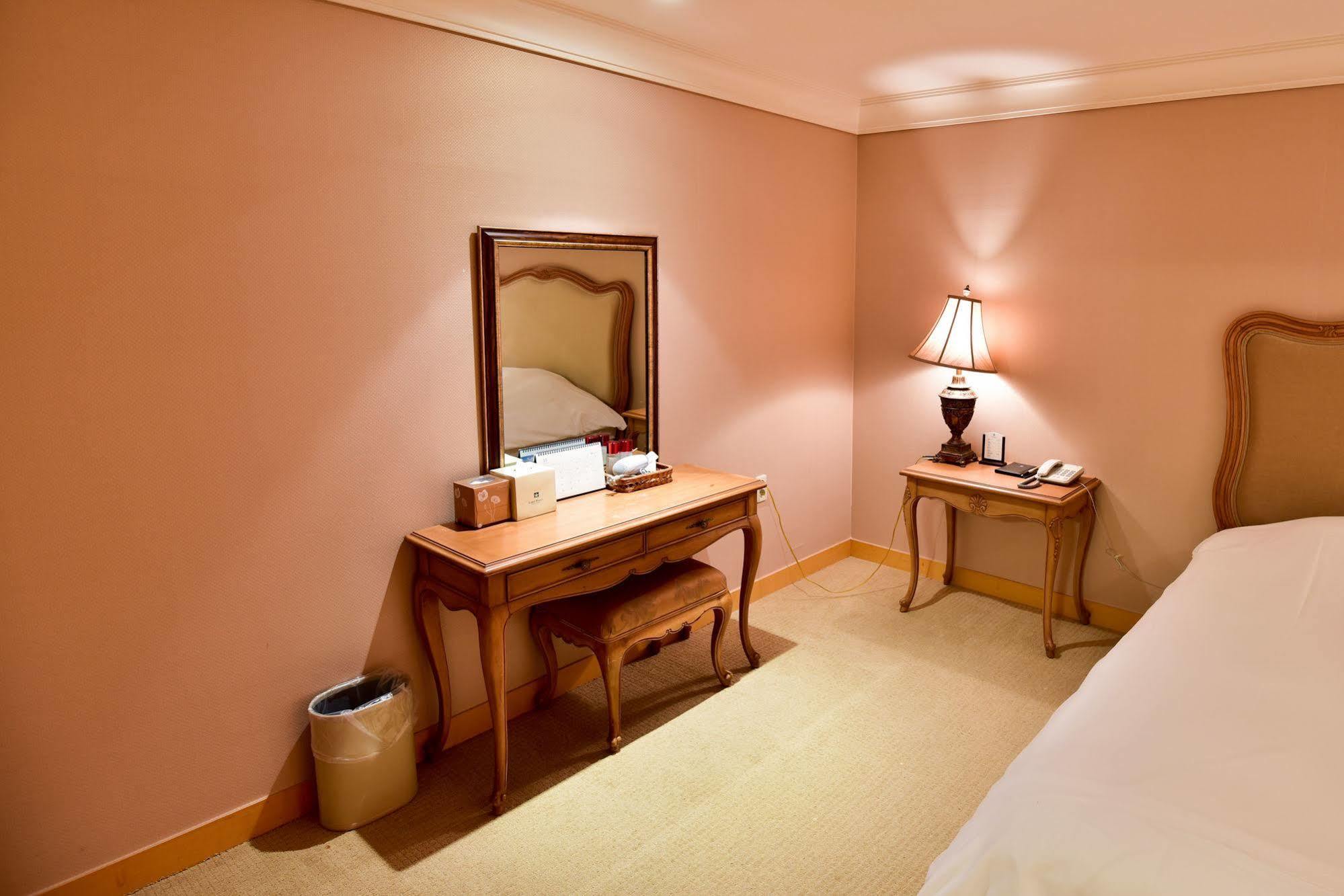 Lake Hills Jeju Resort Σεογκουίπο Εξωτερικό φωτογραφία